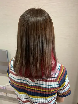 ミディアム カラー 蓮見友里 PiSTA／portのヘアスタイル