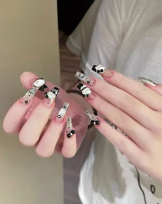 ロング 長さだし専門店 Moominのネイルデザイン