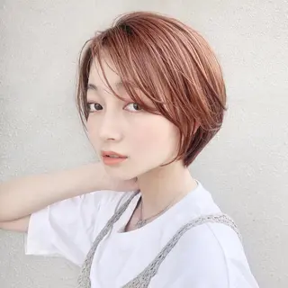 ショート カラー KONOMI スタイリストのヘアスタイル