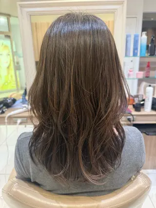 セミロング カラー ヘアアレンジ 韓国ヘアメイク🎀/ 縮毛矯正✨山本媛香のヘアスタイル