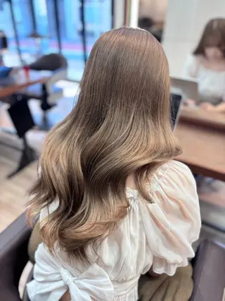 ロング カラー Lisa🪄似合わせ ／デザインカラーのヘアスタイル
