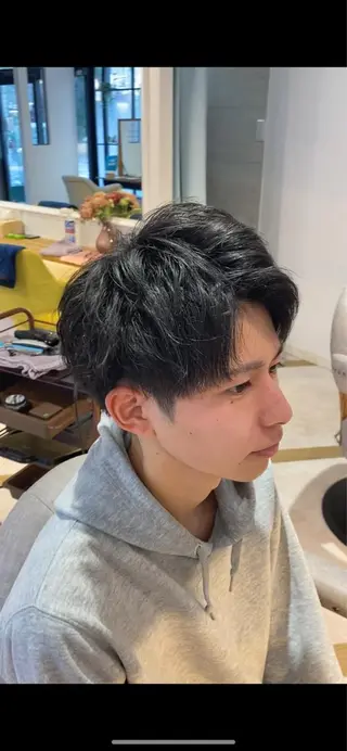 ショート カラー パーマ ヘアアレンジ メンズ ハイトーン&透明感 カラー☘️片山優陽のヘアスタイル