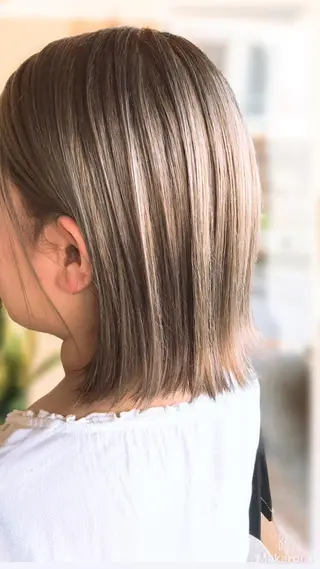 ショート カラー hair works raptureのヘアスタイル