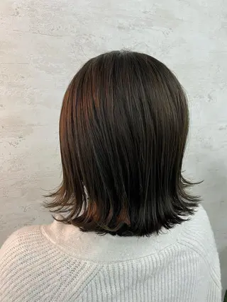 ミディアム カラー 松本 沙良のヘアスタイル