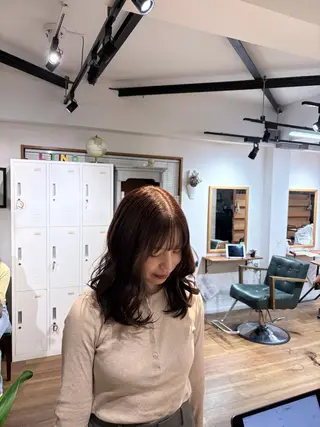 セミロング カラー レイヤー透明感カラー /gima🌱のヘアスタイル