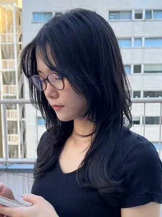 カラー ili 梅田のヘアスタイル