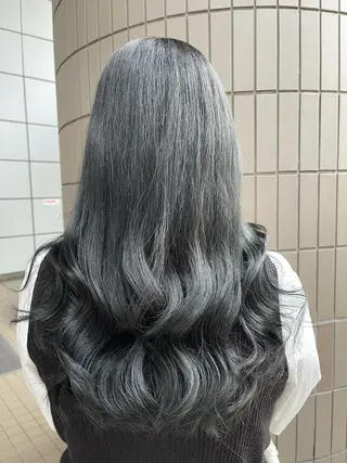 ロング カラー Zina天王寺 CHIAKIのヘアスタイル