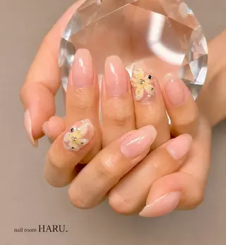 ネイル nailroom HARU.のネイルデザイン