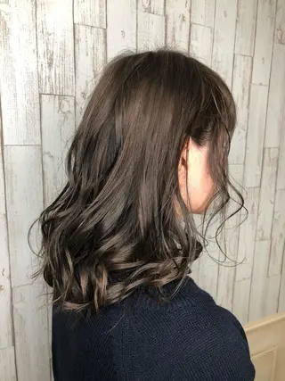 ミディアム デザインカラー🎨 下北沢 / 磯部のヘアスタイル