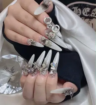 ネイル リサ ネイルサロンのネイルデザイン