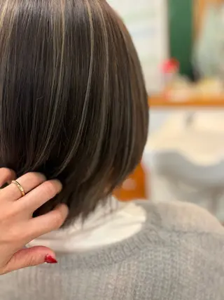 セミロング カラー 通い続けられるサロン ママ美容師　明日香のヘアスタイル