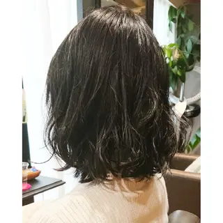 ミディアム 三好 麻美のヘアスタイル