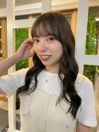 ロング カラー 佐藤 爽香のヘアスタイル
