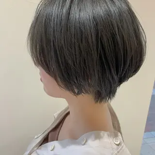 ショート 透明感カラー 金村真子のヘアスタイル