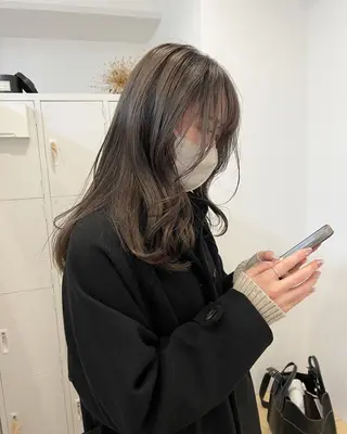 ロング カラー kakeru/ ミディアムレイヤーのヘアスタイル