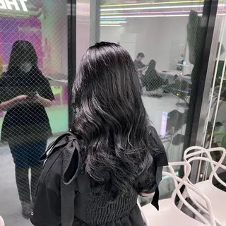 ミディアム 🫧レイヤーカット ・ハッシュ🫧龍星のヘアスタイル