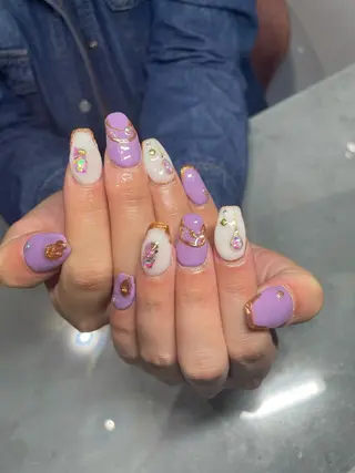 ネイル LAVISH 大和店 🤱子連れ大歓迎のネイルデザイン
