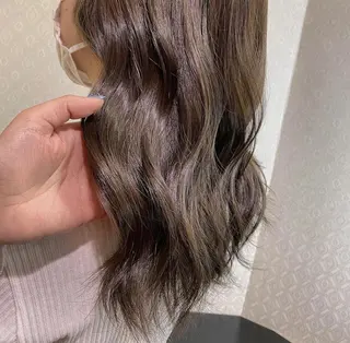 ミディアム カラー 【育休中】EARTH 荒井店HARUNAのヘアスタイル