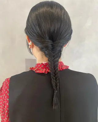 セミロング ヘアアレンジ デザインカラー/パー マ🦖外岡咲希🦖のヘアスタイル