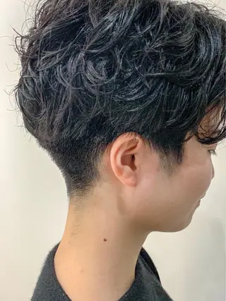 パーマ 💜ショート💜 ウルフ、ボブ二色亜美のヘアスタイル
