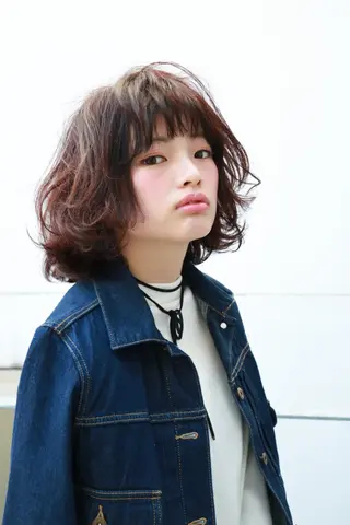 ミディアム 小林 永佳のヘアスタイル