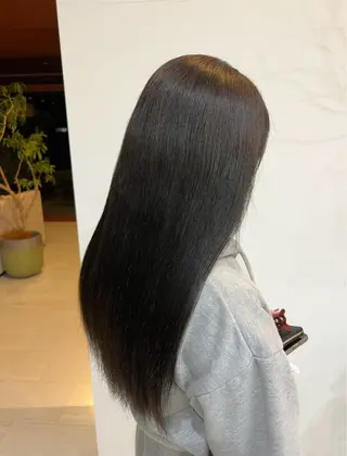 ロング カラー 松本 華林のヘアスタイル