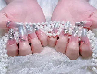 ネイル リリ 奈🎀のネイルデザイン