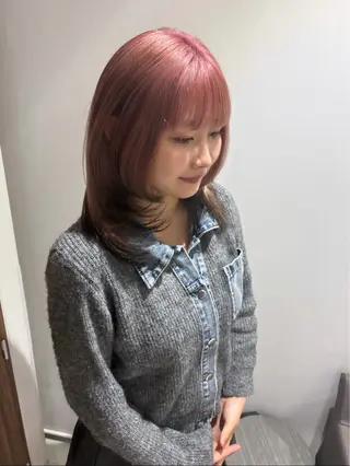 セミロング カラー 長田 有加のヘアスタイル