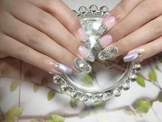 ネイル DI'A ネイルサロンのネイルデザイン