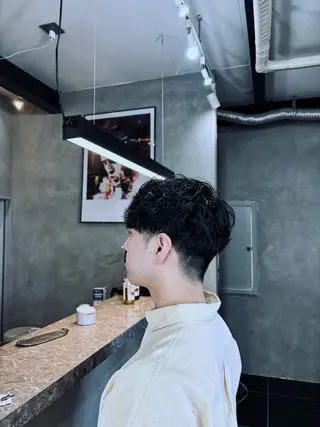 ショート パーマ メンズ 田中 藍人のヘアスタイル