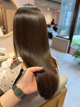ロング nagisa /縮毛矯正のヘアスタイル