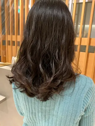 ロング カラー パーマ ARMONY秋山輝也 コテ巻き風パーマ特化のヘアスタイル