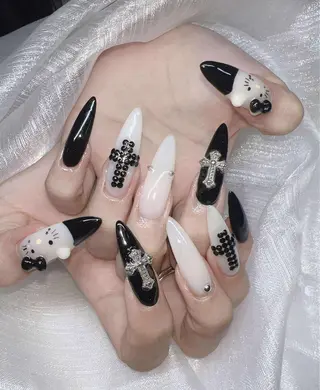 ネイル Lee Nailsのネイルデザイン
