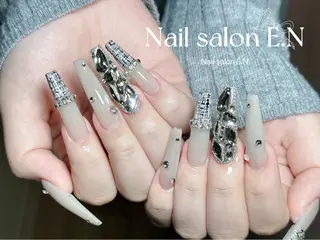 ネイル E.N🦋 長さ出し/持ち込みのネイルデザイン