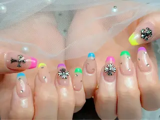 ネイル マジック ミラーのネイルデザイン