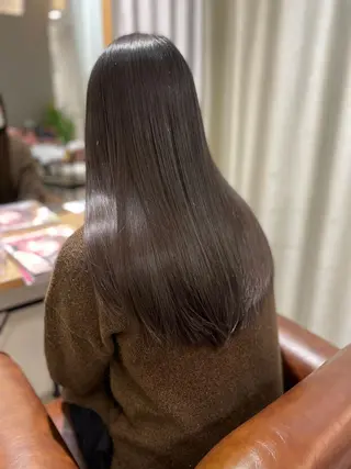 ロング カラー i'll 未空のヘアスタイル