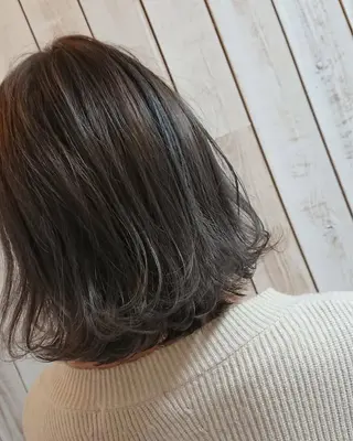 ミディアム カラー stylist YUKIのヘアスタイル