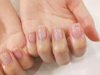 ネイル はばすみれ🎀ﾈｲﾙ 光ﾌｪｲｼｬﾙ ﾍｱのネイルデザイン