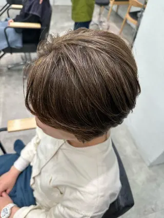 ショート カラー カラー専門美容師🤍 Manami🤍のヘアスタイル