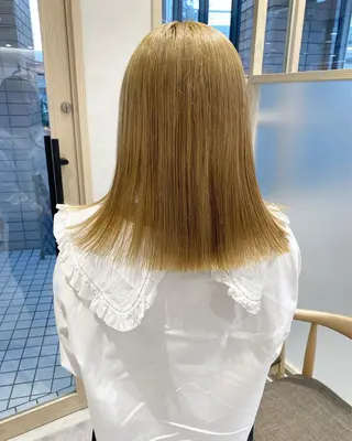 ミディアム outil mireiのヘアスタイル