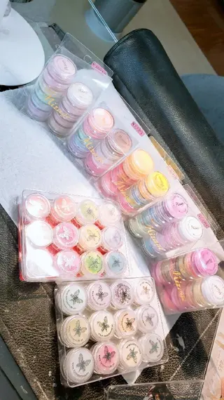 ネイル ＪＥＷＥＬ ＮＡＩＬのネイルデザイン