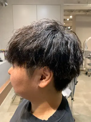 ショート パーマ メンズ 鈴木 英治のヘアスタイル