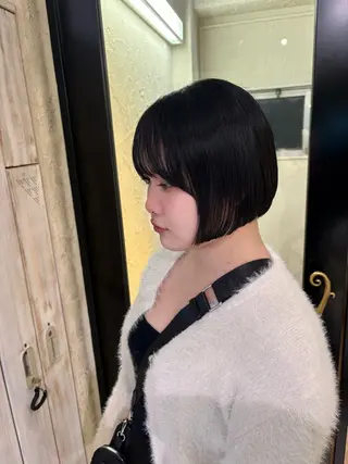 ショート 凜｜縮毛矯正・ボブ・ 透明感カラー・eyeのヘアスタイル