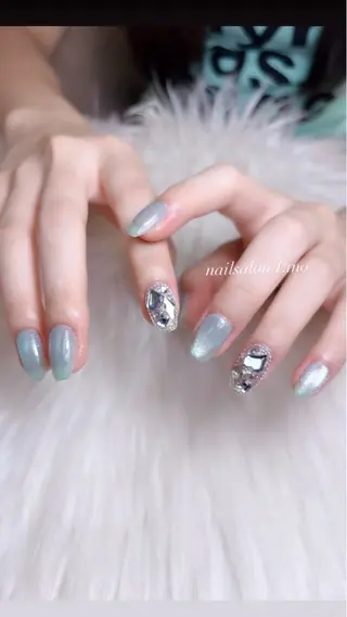 ネイル Lino𓂃⟡.· Chizuruのネイルデザイン