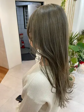 ロング カラー moro 丁寧なカウンセリングのヘアスタイル
