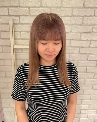 カラー haruna🎀 Lita 4Fのヘアスタイル