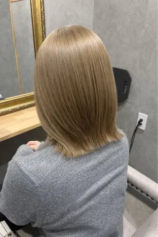 ミディアム ミルクティー職人× HIROSEのヘアスタイル