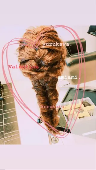 ロング カラー パーマ ヘアアレンジ 林 彩花のマツエク・マツパデザイン