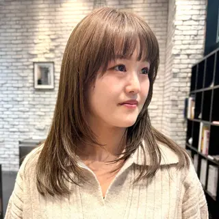 ミディアム 好光 優香のヘアスタイル