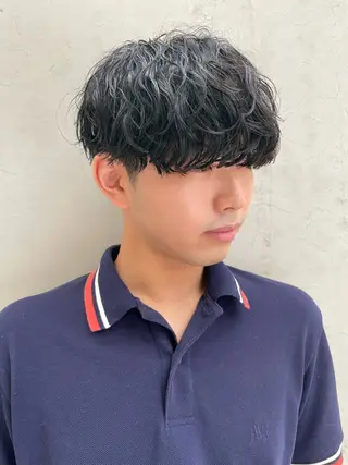 ショート メンズ 亀井隆汰/メンズ専門 パーマ/フェード可のヘアスタイル